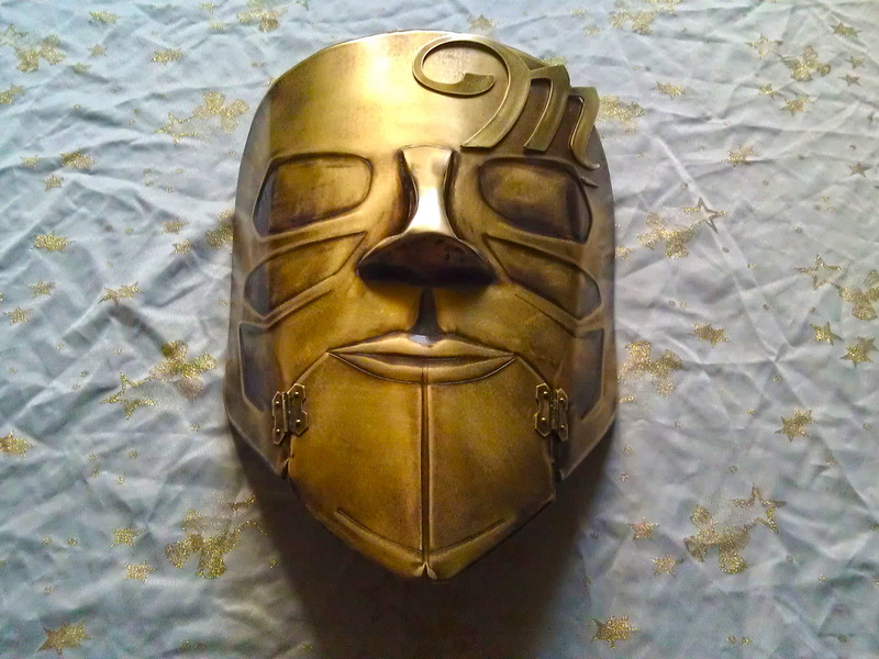 маска из металла